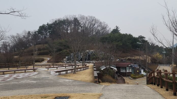 남평 월현대산은 역사와 자연, 산책코스가 어우러진 숨은 명소이다 사진=정성균